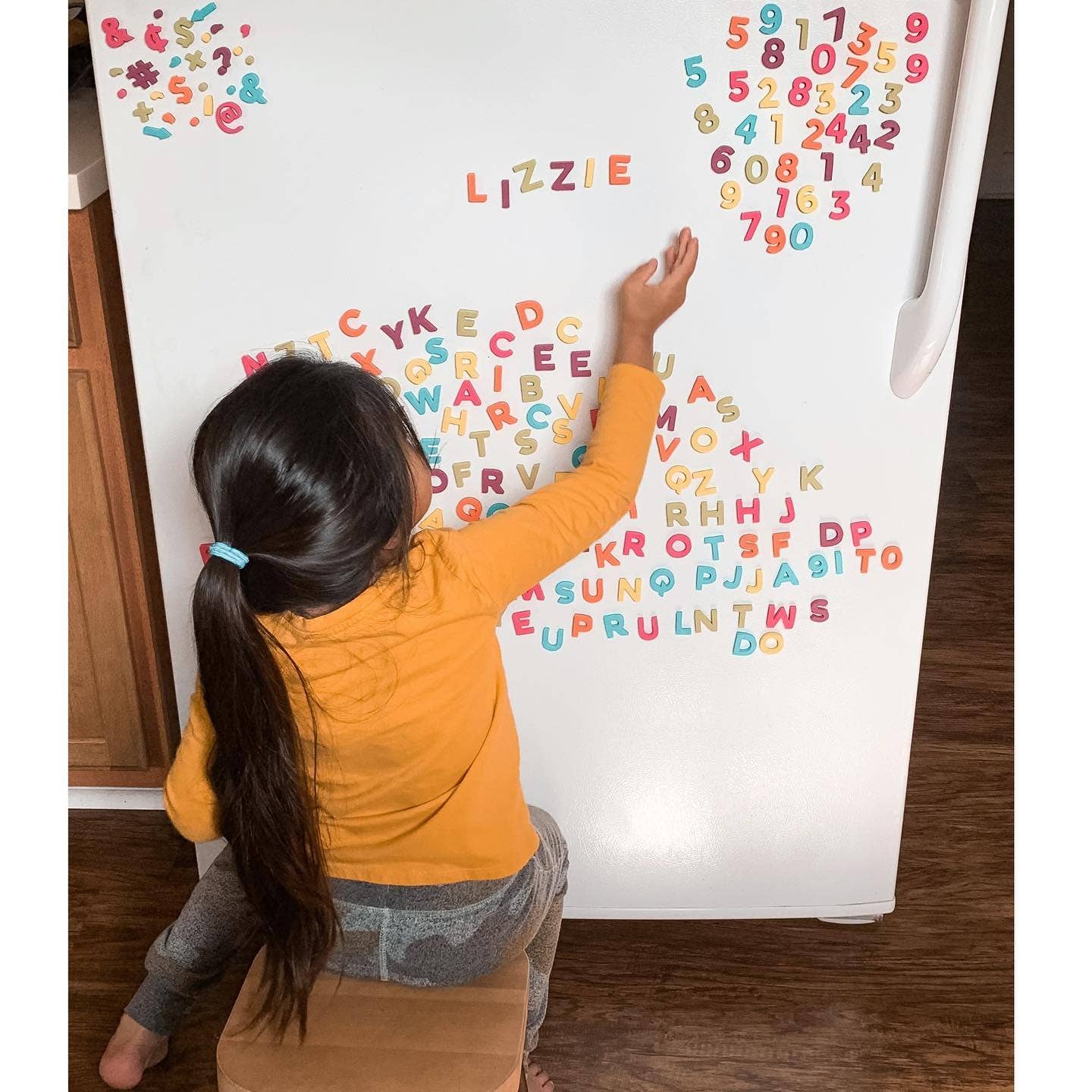 Rainbow Pop 1" 200pc Magnetic Letters