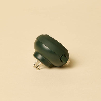 Retractable USB-C Charger - Evergreen
