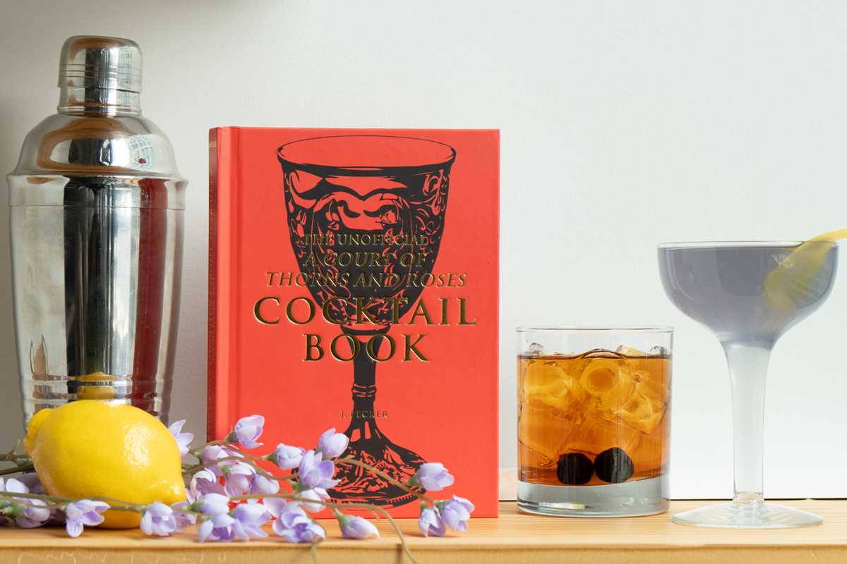 Unofficial A Court of Thorns and Roses Cocktail Book