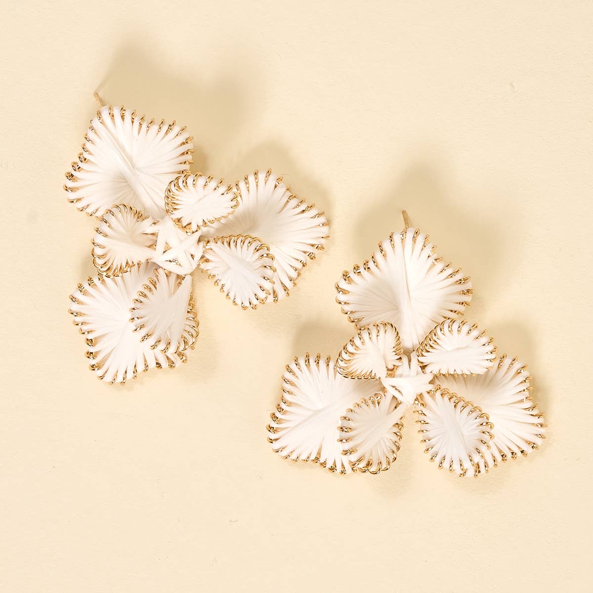 White Main Character Earrings