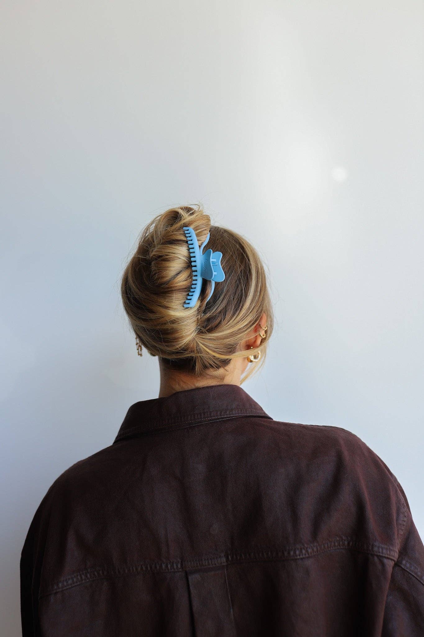 Midi Wavy Hold Everything Claw